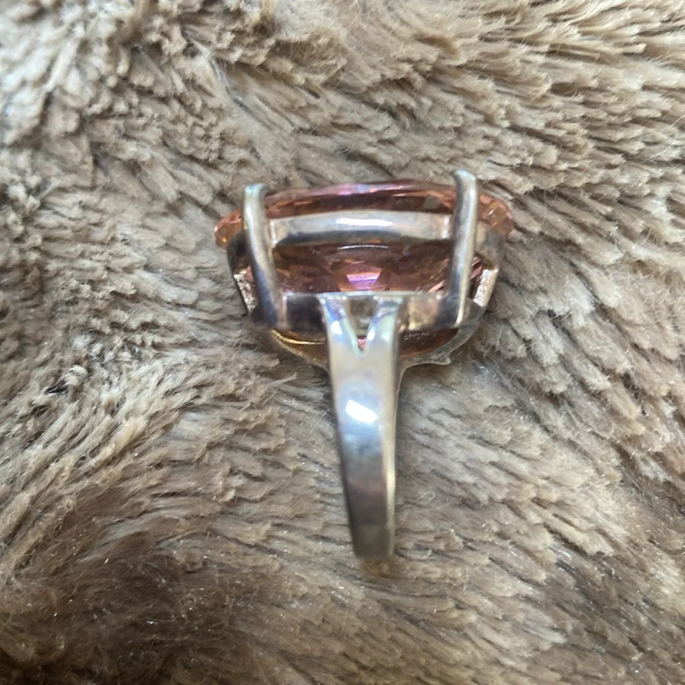 Express Ring - Picture 4 of 4